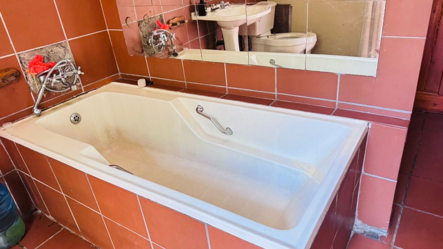 6 Bedroom Property for Sale in Pretoria Gauteng