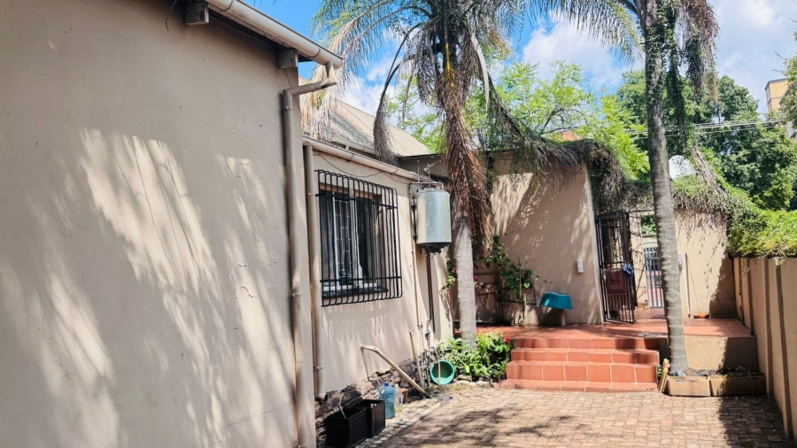 6 Bedroom Property for Sale in Pretoria Gauteng