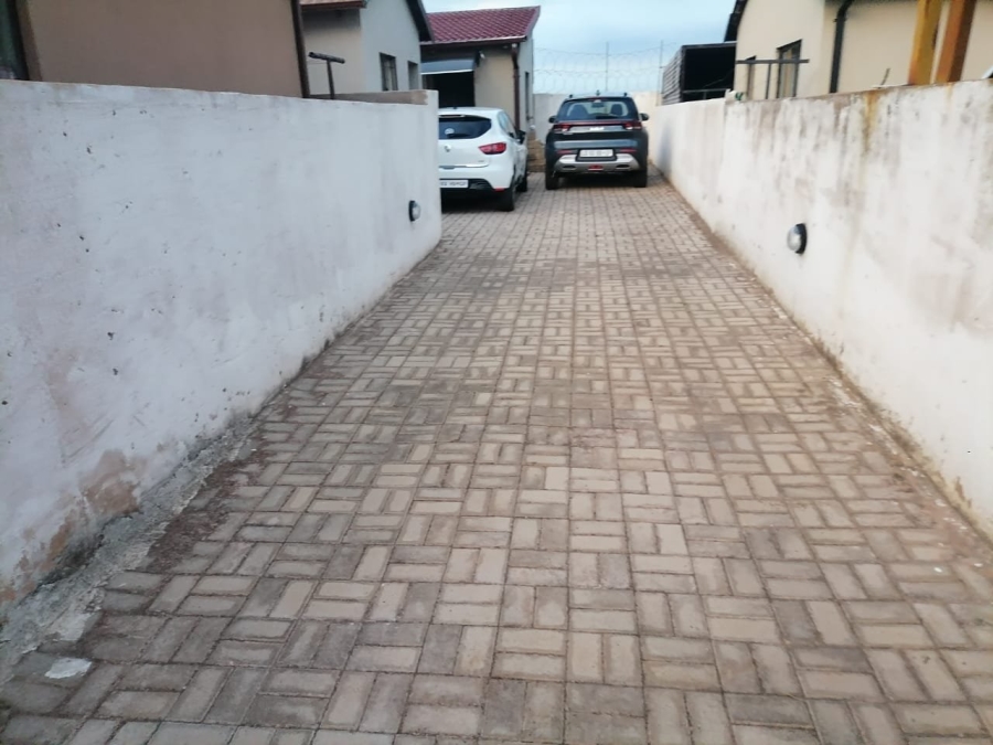 To Let 2 Bedroom Property for Rent in Soshanguve VV Gauteng