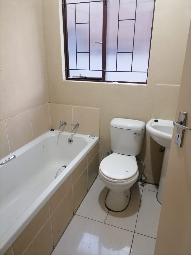 To Let 2 Bedroom Property for Rent in Soshanguve VV Gauteng