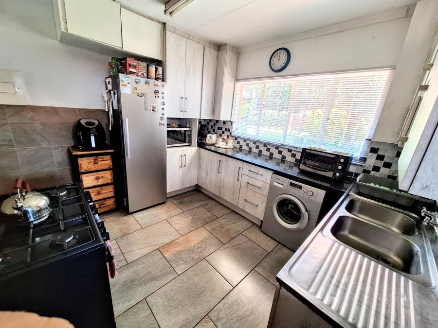 3 Bedroom Property for Sale in The Orchards Gauteng