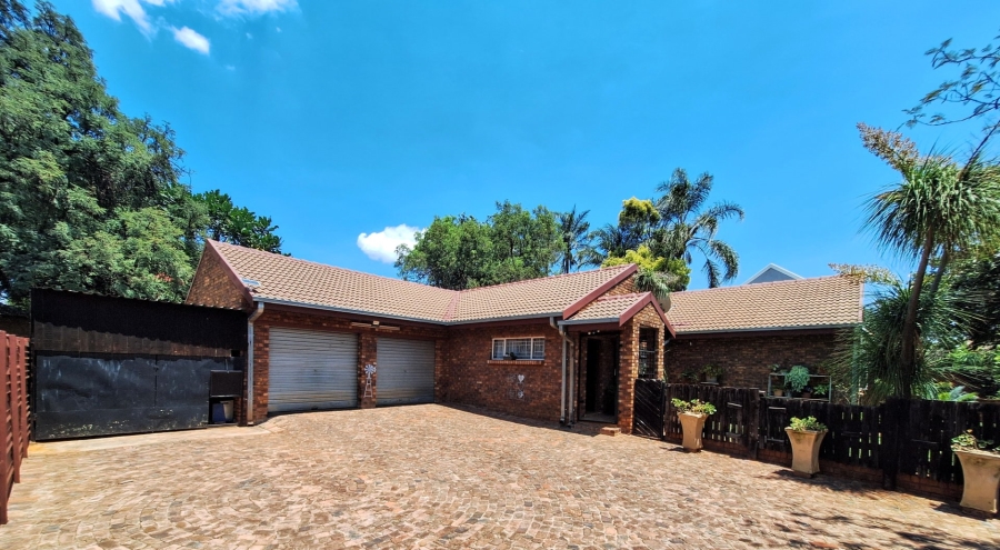 3 Bedroom Property for Sale in The Orchards Gauteng
