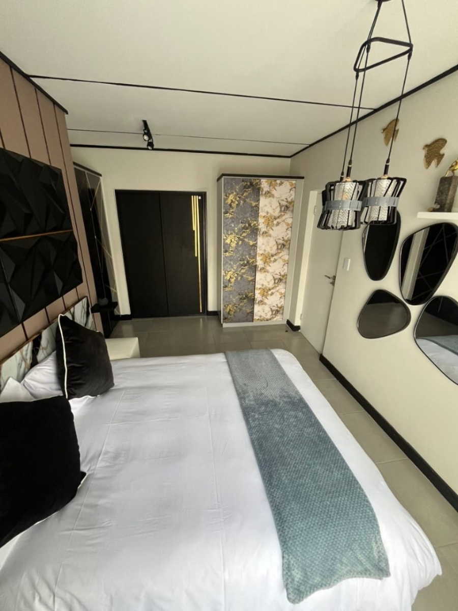 1 Bedroom Property for Sale in Waterfall Gauteng