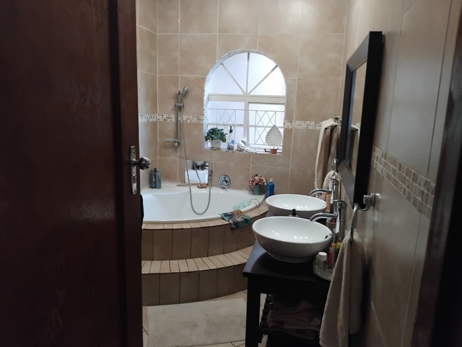 3 Bedroom Property for Sale in Kensington Gauteng