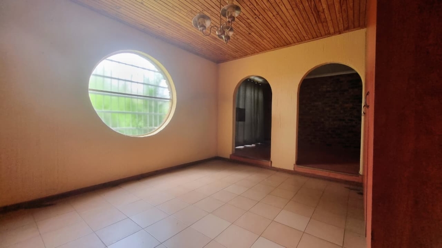 3 Bedroom Property for Sale in Falcon Ridge Gauteng