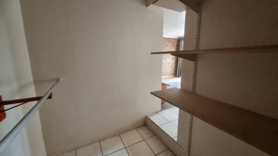 3 Bedroom Property for Sale in Falcon Ridge Gauteng