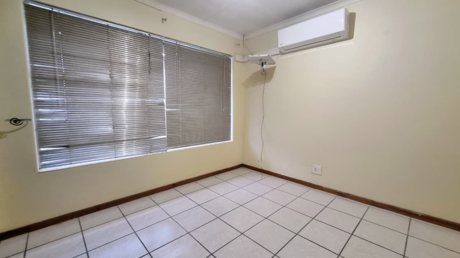 3 Bedroom Property for Sale in Falcon Ridge Gauteng