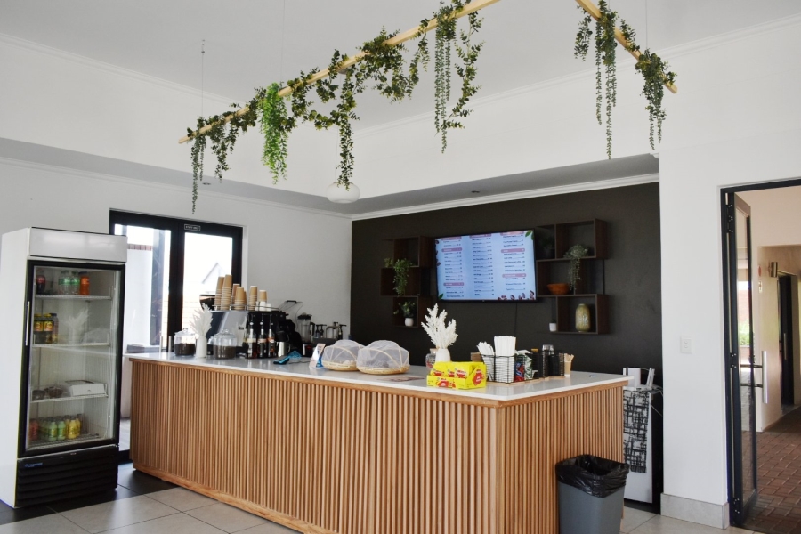 3 Bedroom Property for Sale in Louwlardia Gauteng