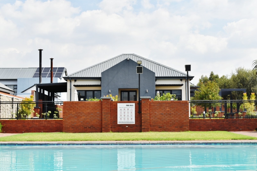 3 Bedroom Property for Sale in Louwlardia Gauteng