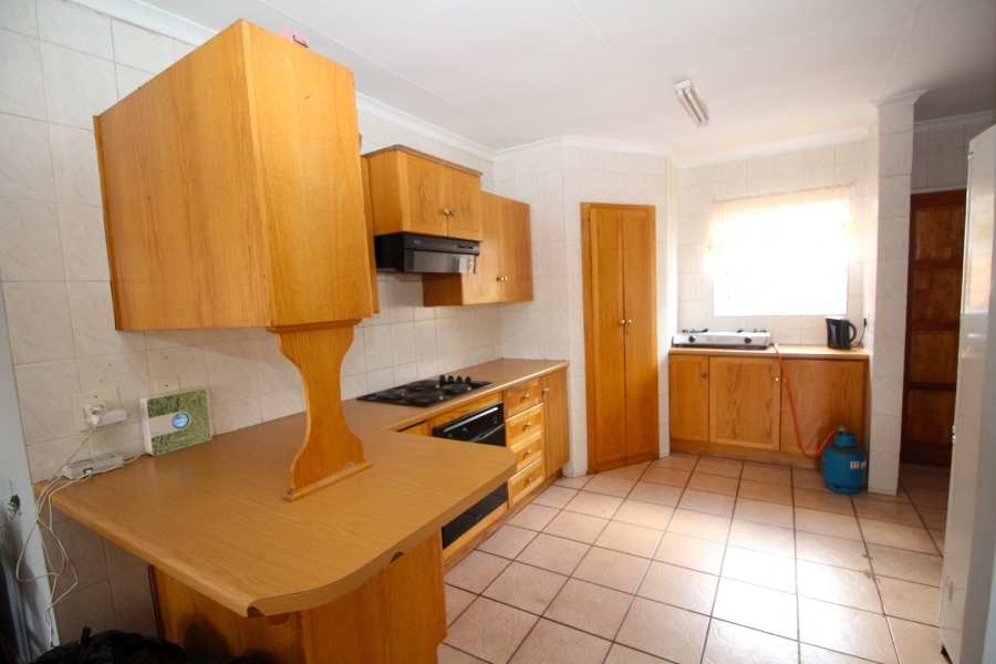 To Let 3 Bedroom Property for Rent in Rooihuiskraal North Gauteng