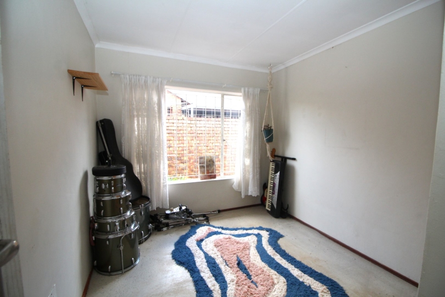 To Let 3 Bedroom Property for Rent in Rooihuiskraal North Gauteng