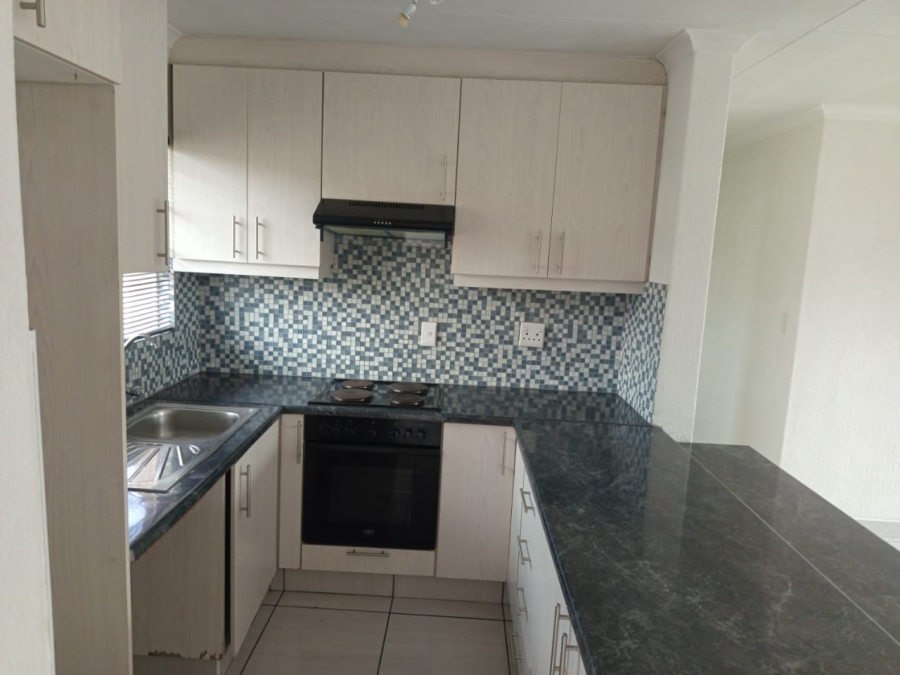 3 Bedroom Property for Sale in Vorna Valley Gauteng