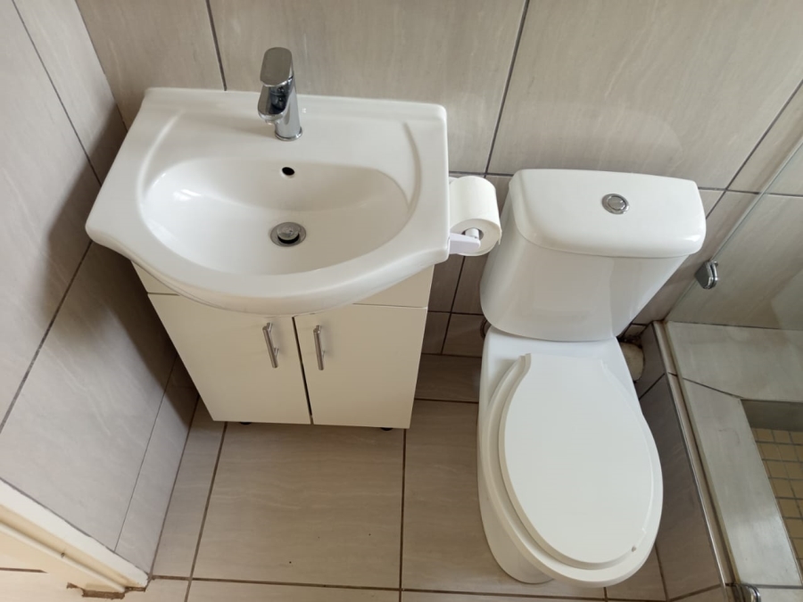 3 Bedroom Property for Sale in Vorna Valley Gauteng