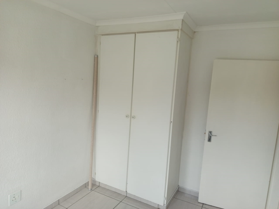 3 Bedroom Property for Sale in Vorna Valley Gauteng