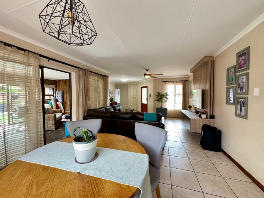 3 Bedroom Property for Sale in Pierre Van Ryneveld Gauteng