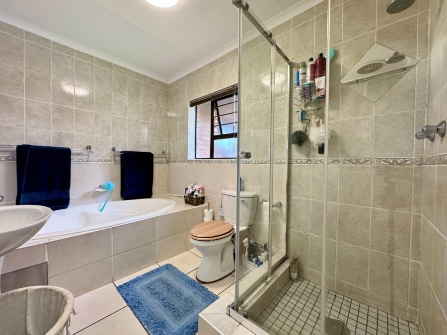 3 Bedroom Property for Sale in Pierre Van Ryneveld Gauteng