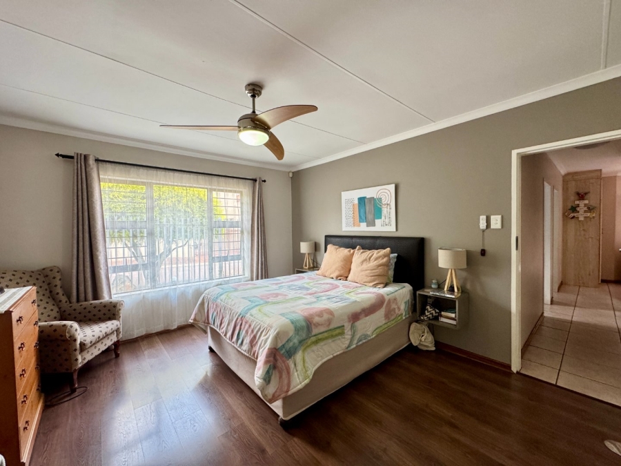 3 Bedroom Property for Sale in Pierre Van Ryneveld Gauteng