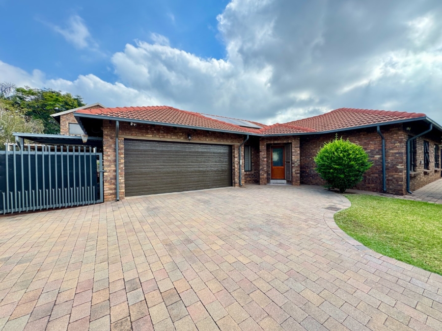 3 Bedroom Property for Sale in Pierre Van Ryneveld Gauteng