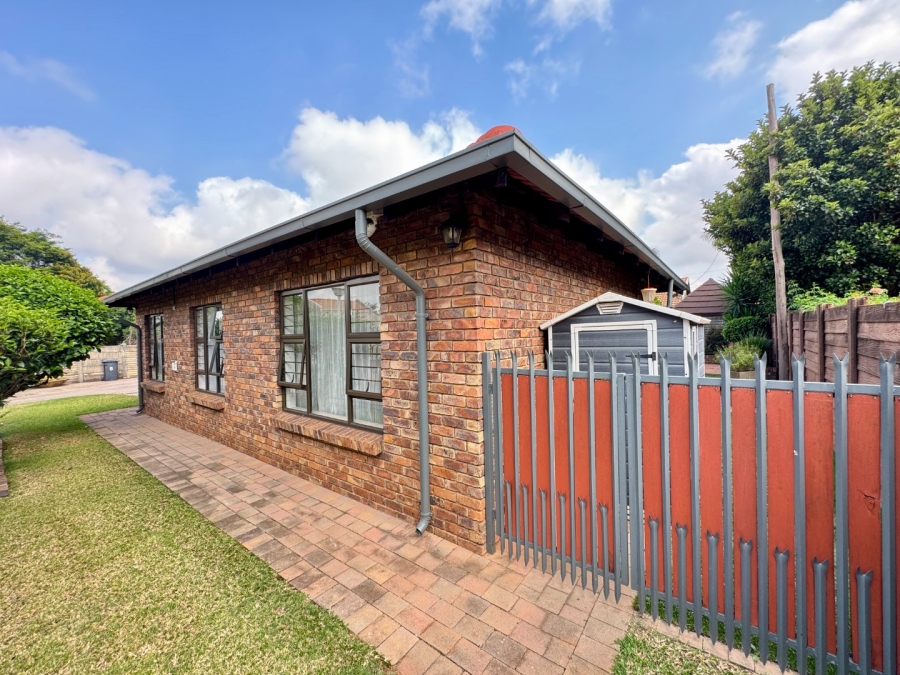 3 Bedroom Property for Sale in Pierre Van Ryneveld Gauteng