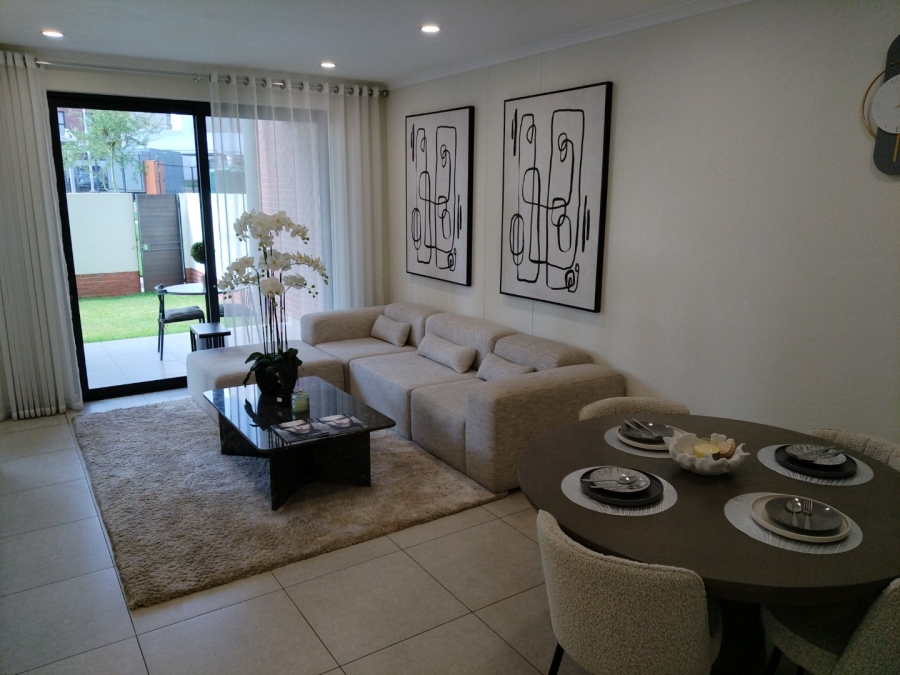3 Bedroom Property for Sale in Greenstone Crest Gauteng