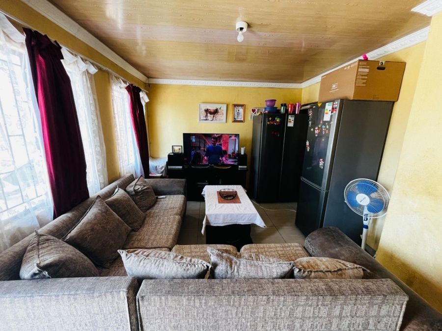 5 Bedroom Property for Sale in Maokeng Gauteng