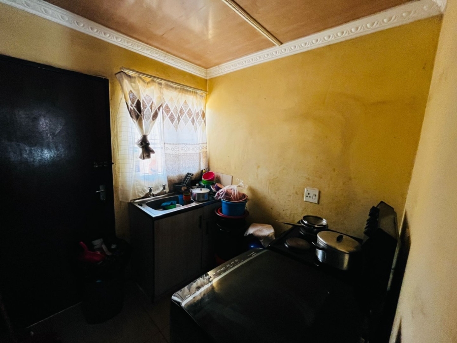 5 Bedroom Property for Sale in Maokeng Gauteng