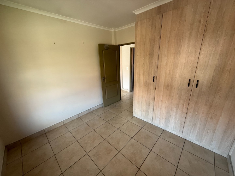 2 Bedroom Property for Sale in Eldoraigne Gauteng