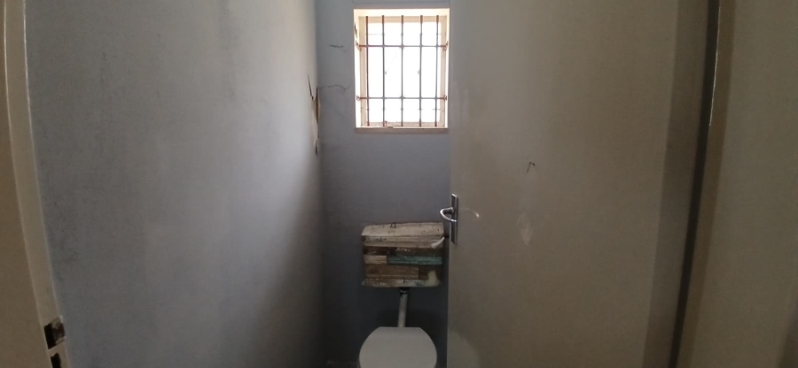 3 Bedroom Property for Sale in Linmeyer Gauteng