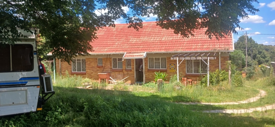3 Bedroom Property for Sale in Linmeyer Gauteng