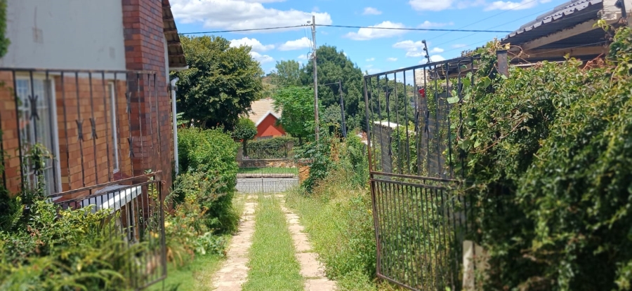 3 Bedroom Property for Sale in Linmeyer Gauteng