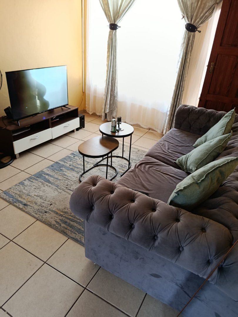 To Let 2 Bedroom Property for Rent in The Orchards Gauteng