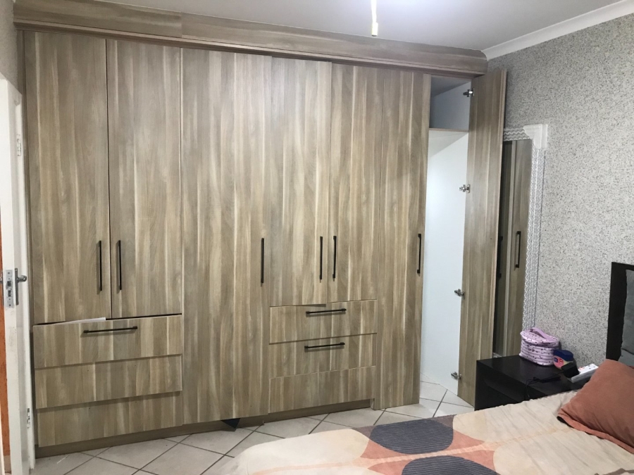 3 Bedroom Property for Sale in Azaadville Gardens Gauteng