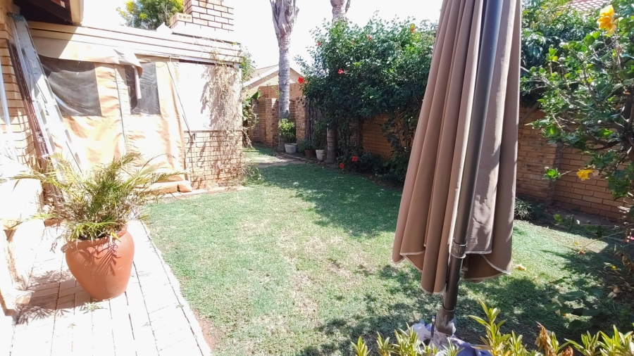 2 Bedroom Property for Sale in Sinoville Gauteng