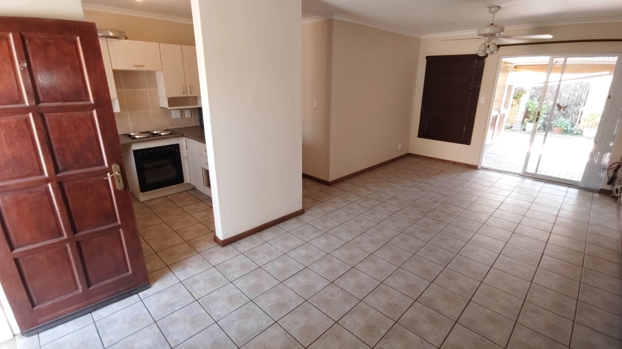 2 Bedroom Property for Sale in Sinoville Gauteng