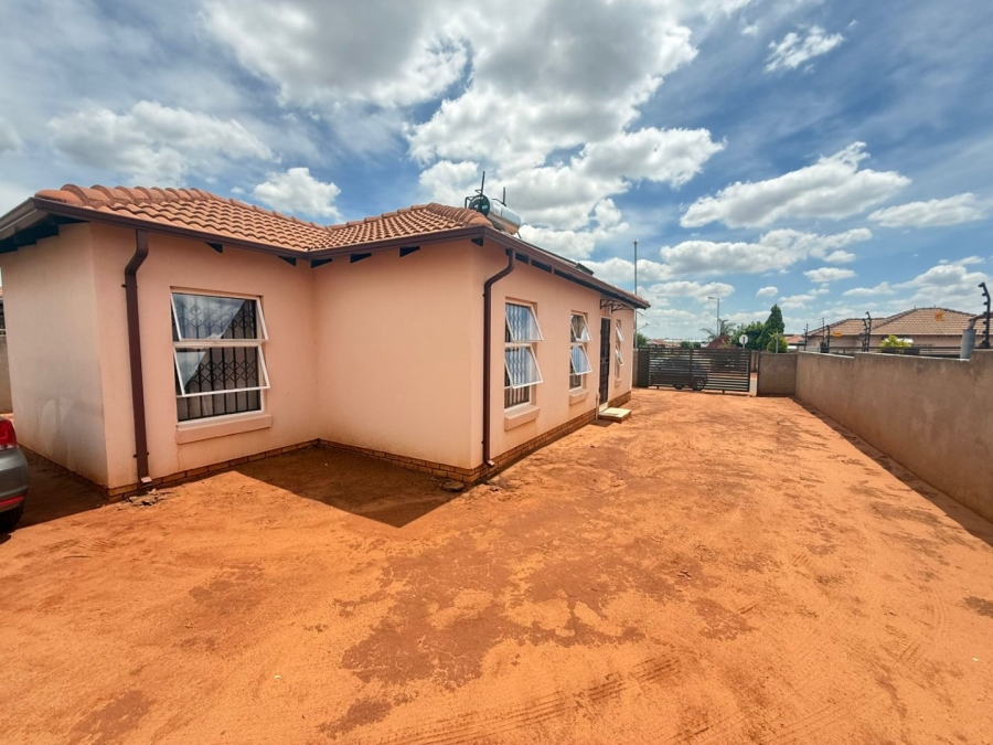 3 Bedroom Property for Sale in Pretoria North Gauteng