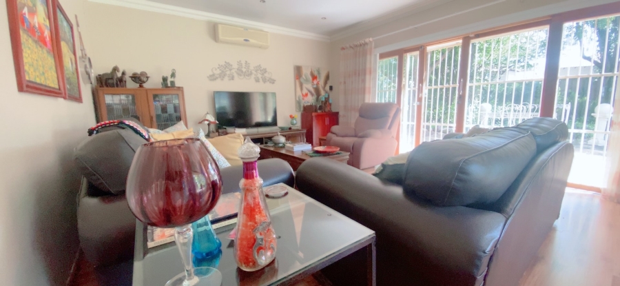 4 Bedroom Property for Sale in Three Rivers Proper Gauteng
