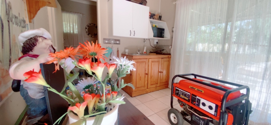 4 Bedroom Property for Sale in Three Rivers Proper Gauteng