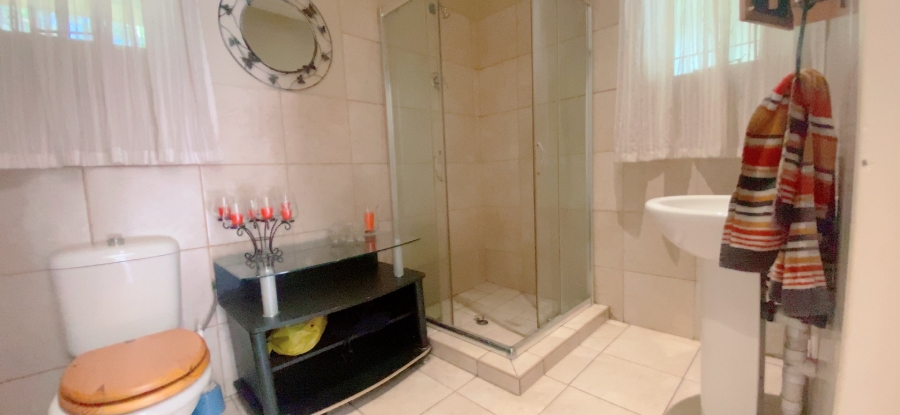 4 Bedroom Property for Sale in Three Rivers Proper Gauteng