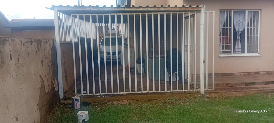 To Let 2 Bedroom Property for Rent in Soshanguve VV Gauteng