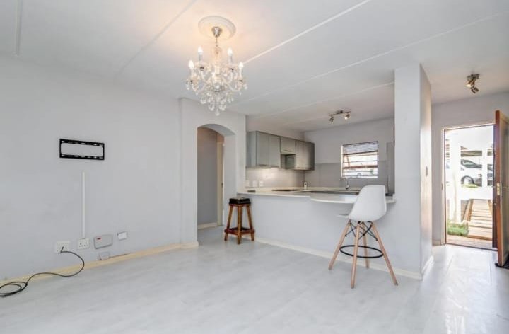 2 Bedroom Property for Sale in Dainfern Gauteng