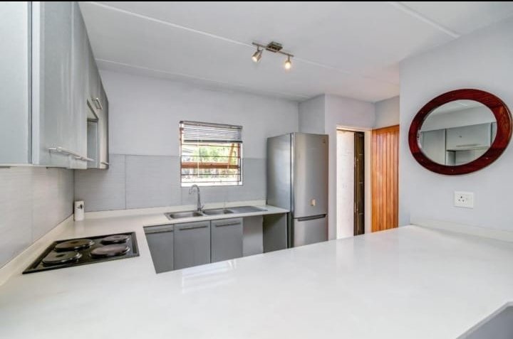 2 Bedroom Property for Sale in Dainfern Gauteng