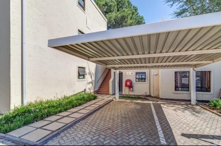 2 Bedroom Property for Sale in Dainfern Gauteng