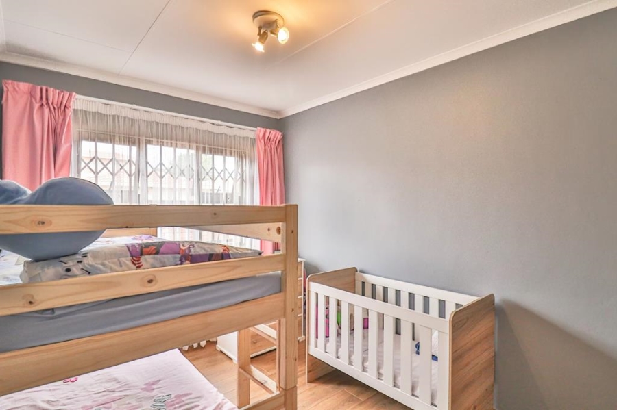 3 Bedroom Property for Sale in Noordwyk Gauteng