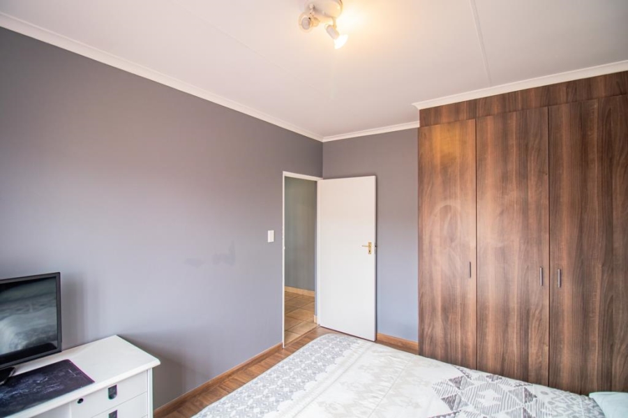 3 Bedroom Property for Sale in Noordwyk Gauteng