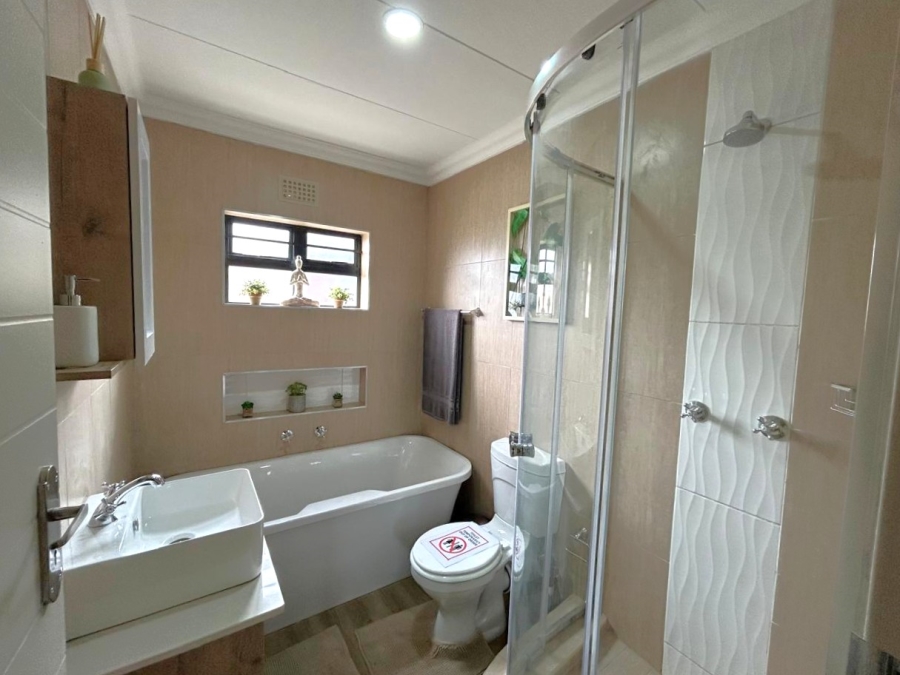 2 Bedroom Property for Sale in Montana Park Gauteng