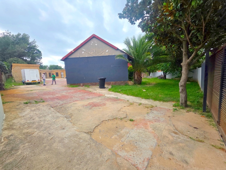 3 Bedroom Property for Sale in Birchleigh North Gauteng