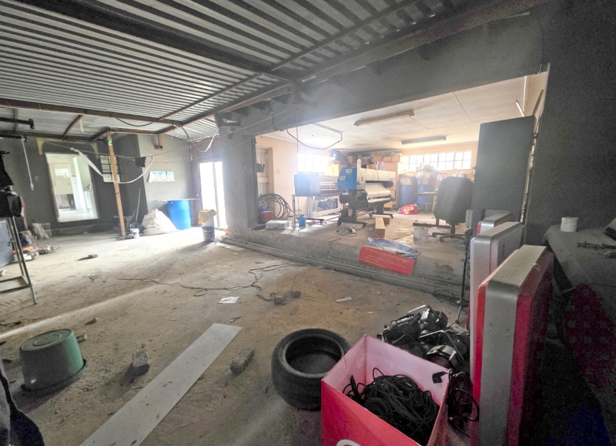 3 Bedroom Property for Sale in Birchleigh North Gauteng