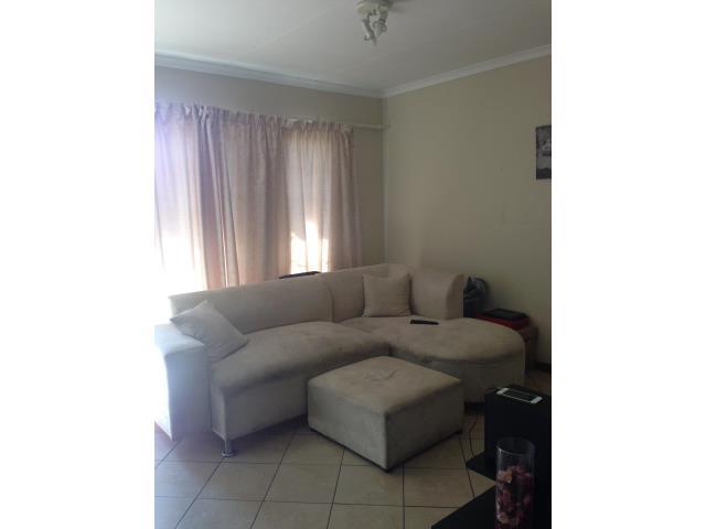 2 Bedroom Property for Sale in Noordwyk Gauteng