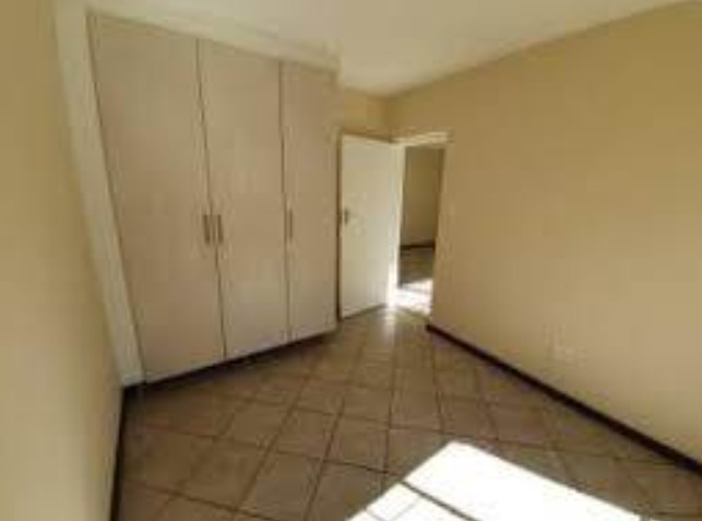 2 Bedroom Property for Sale in Noordwyk Gauteng