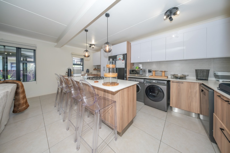 3 Bedroom Property for Sale in Modderfontein Gauteng